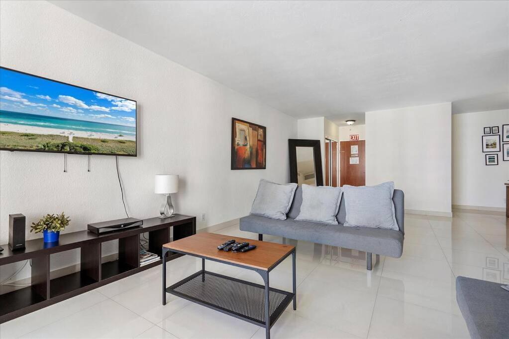 Beachfront 2 Bedroom At Tides Hollywood 8Th Floor Exterior foto